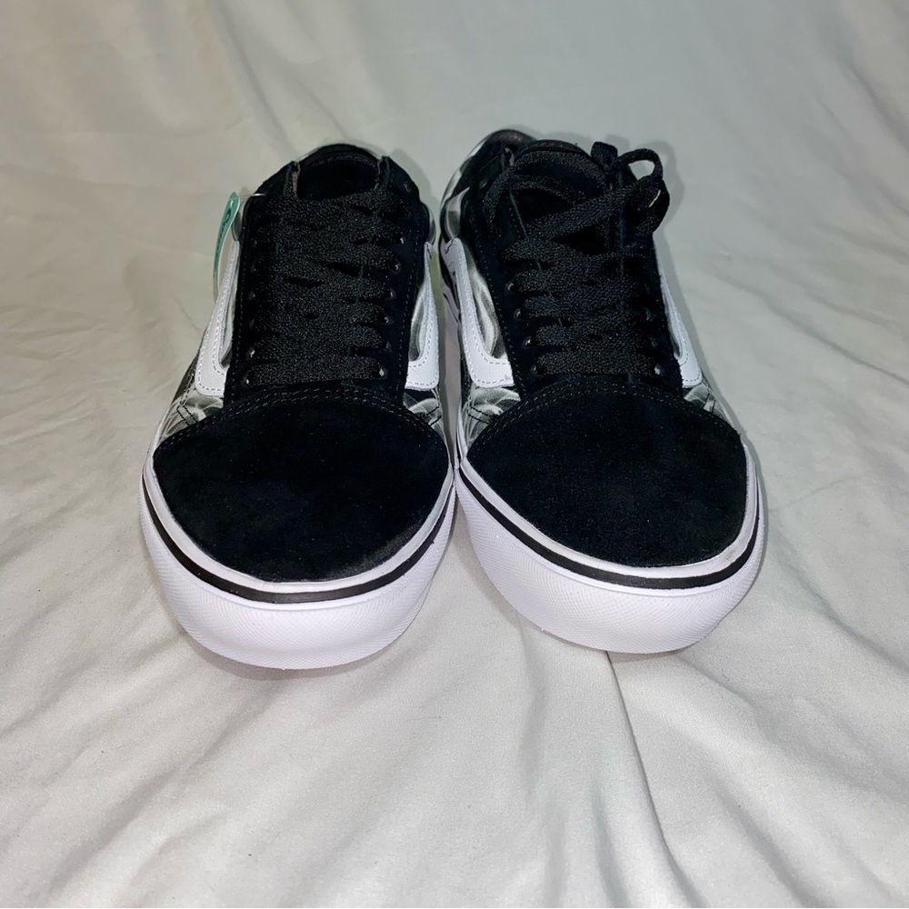 NEW IN BOX VANS Comfy Cush Old Skool Black & White Men’s Size 7.5/Women’s Size 9 - Picture 3 of 11